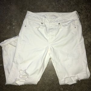 White Tomgirl Jeans